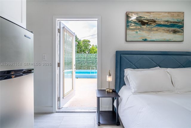 975 SW 10th St 4, Miami, FL 33130