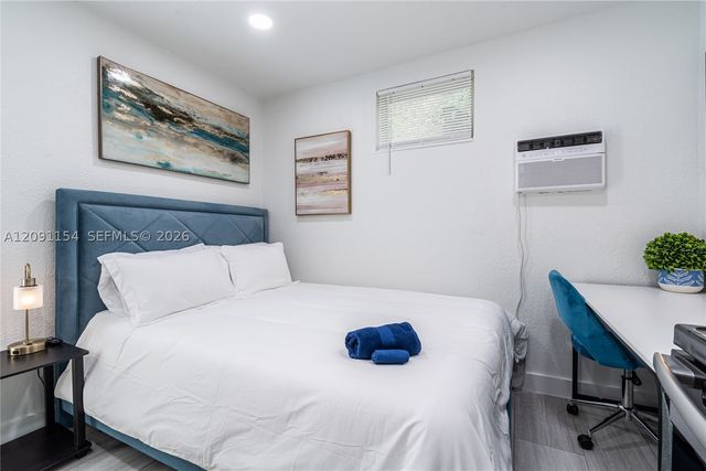 975 SW 10th St 4, Miami, FL 33130