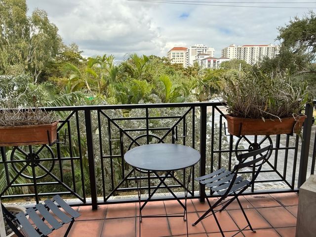 101 Sidonia Ave 301, Coral Gables, FL 33134