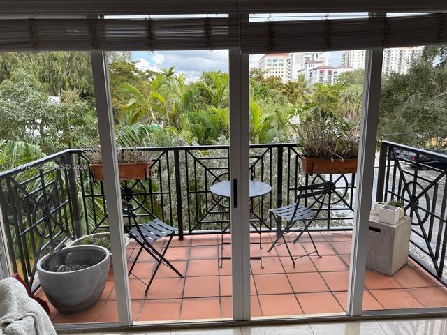 101 Sidonia Ave 301, Coral Gables, FL 33134