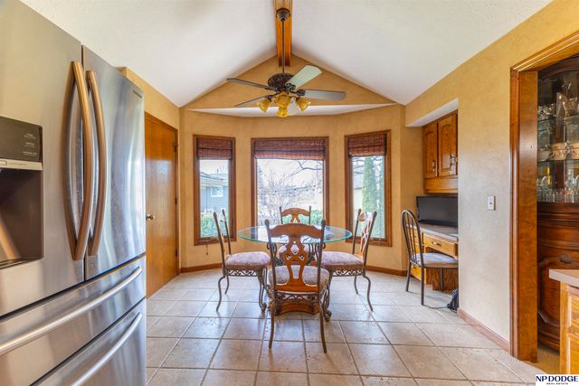 1210 N 158th Avenue, Omaha, NE 68118