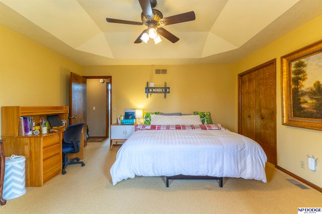 1210 N 158th Avenue, Omaha, NE 68118