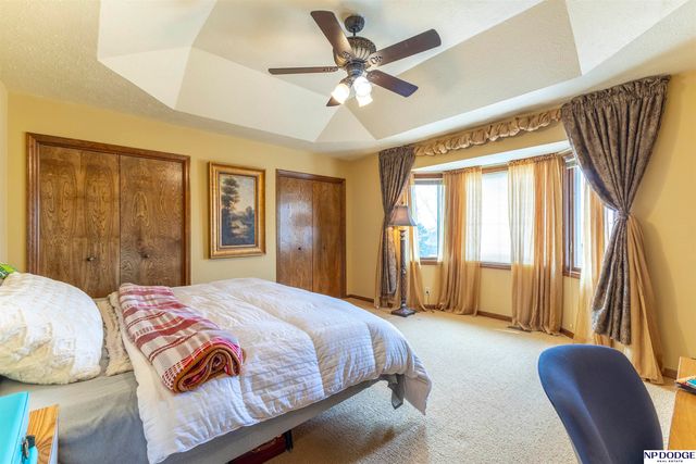 1210 N 158th Avenue, Omaha, NE 68118