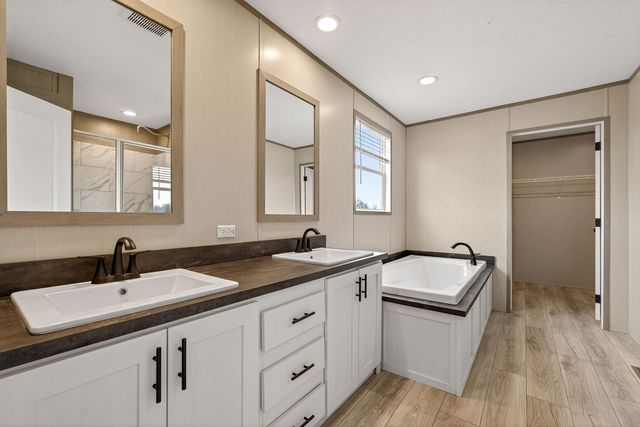 986 Dry Creek Rd, Smithville, TN 37166