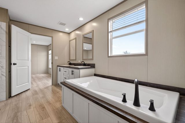 986 Dry Creek Rd, Smithville, TN 37166