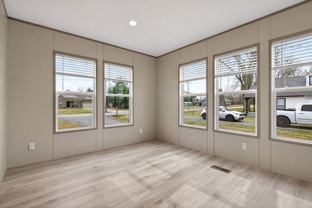 986 Dry Creek Rd, Smithville, TN 37166