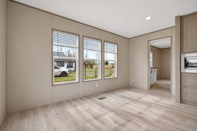 986 Dry Creek Rd, Smithville, TN 37166