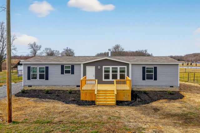 986 Dry Creek Rd, Smithville, TN 37166