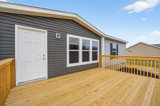 986 Dry Creek Rd, Smithville, TN 37166