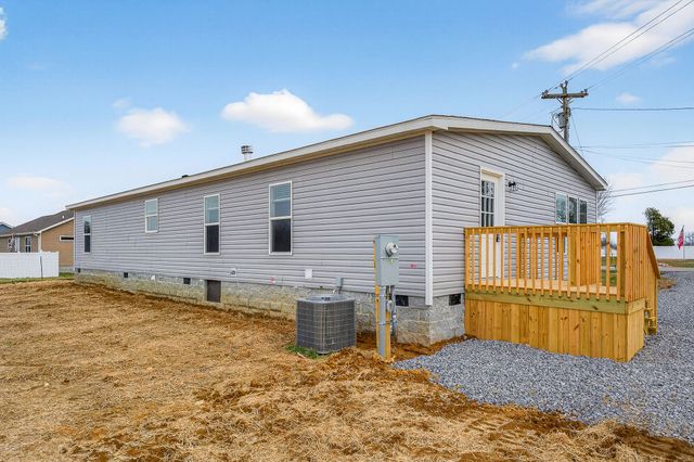 986 Dry Creek Rd, Smithville, TN 37166