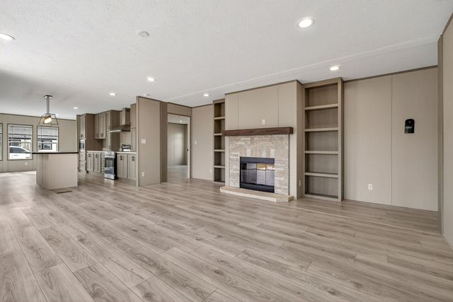 986 Dry Creek Rd, Smithville, TN 37166