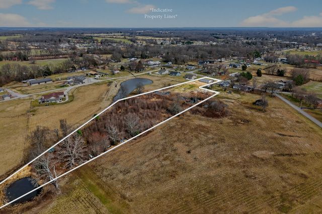 986 Dry Creek Rd, Smithville, TN 37166