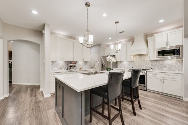 920 Sheldon Road, Argyle, TX 76226