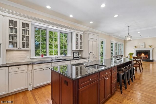 6 Grosvenor Rd, Millburn Twp., NJ 07078