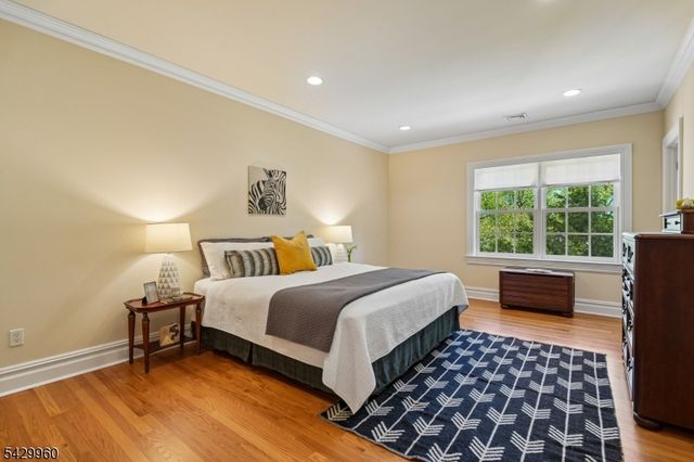 6 Grosvenor Rd, Millburn Twp., NJ 07078