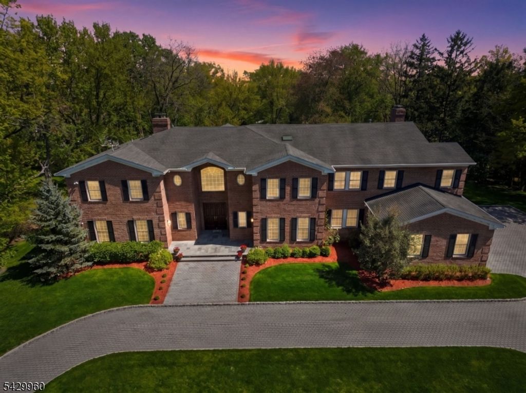 6 Grosvenor Rd, Millburn Twp., NJ 07078 — photo 2