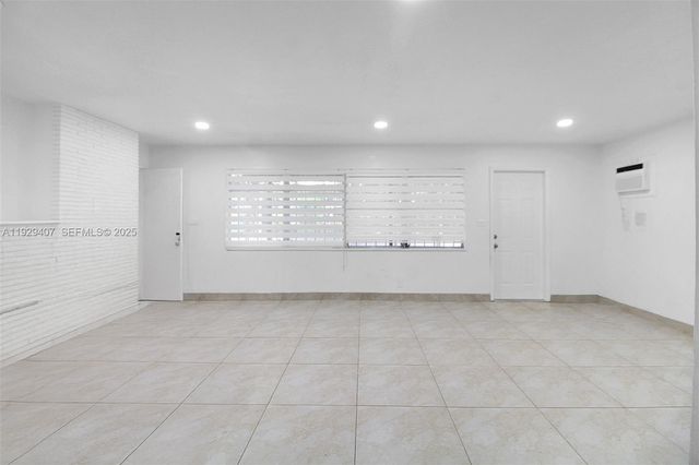 14655 NW River Dr, Miami, FL 33167