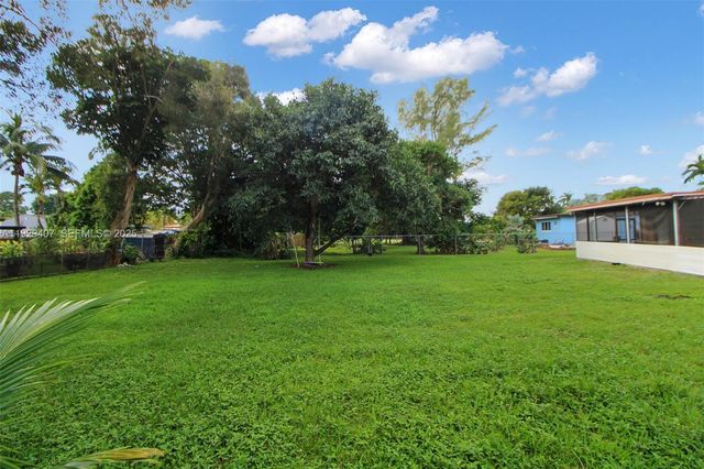 14655 NW River Dr, Miami, FL 33167