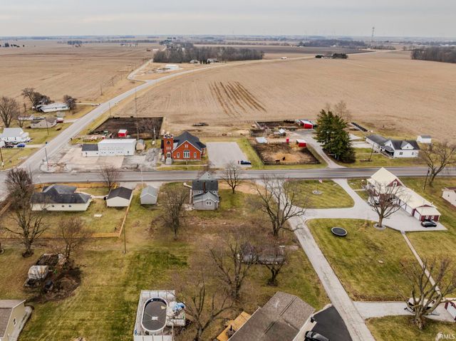 8060 W 900 S, Fairmount, IN 46928