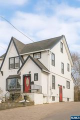 91 3rd Avenue, Westwood, NJ 07675