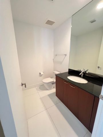 16001 COLLINS AVE 502, Sunny Isles Beach, FL 33160