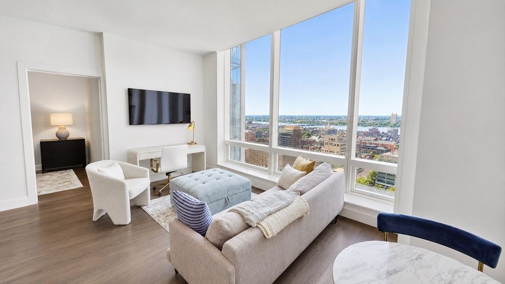 430 Stuart St 21D, Boston, MA 02116
