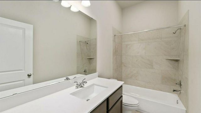 1335 Paradise Creek Lane, Rosenberg, TX 77471
