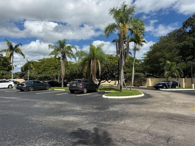 13100 SW 92 Avenue A-PH10, Miami, FL 33176