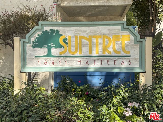 18411 Hatteras Street 230, Tarzana (los Angeles), CA 91356