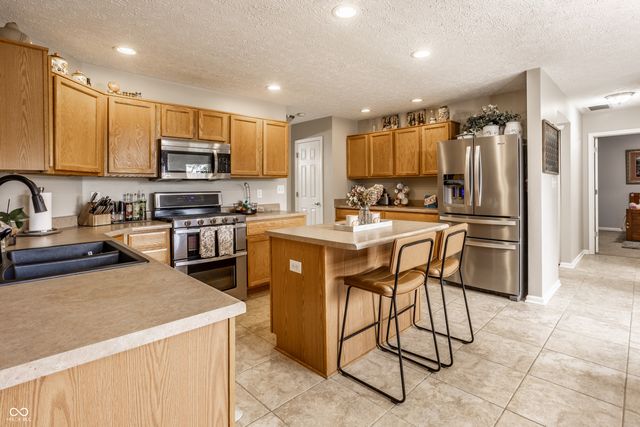 6589 Avalon Boulevard, Avon, IN 46123