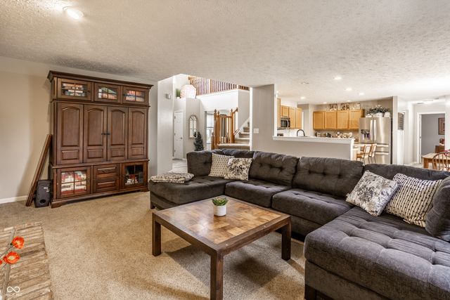 6589 Avalon Boulevard, Avon, IN 46123