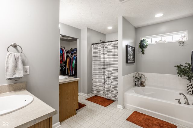 6589 Avalon Boulevard, Avon, IN 46123