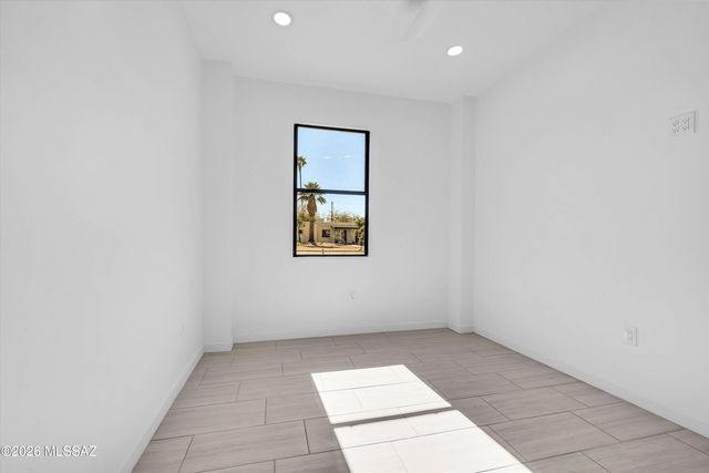 4005 E 17th Street, Tucson, AZ 85711