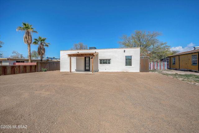 4005 E 17th Street, Tucson, AZ 85711