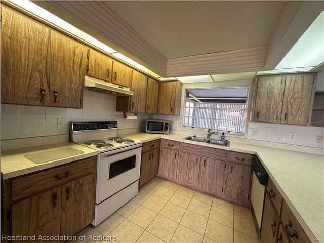 1035 Shamrock Drive, Sebring, FL 33875
