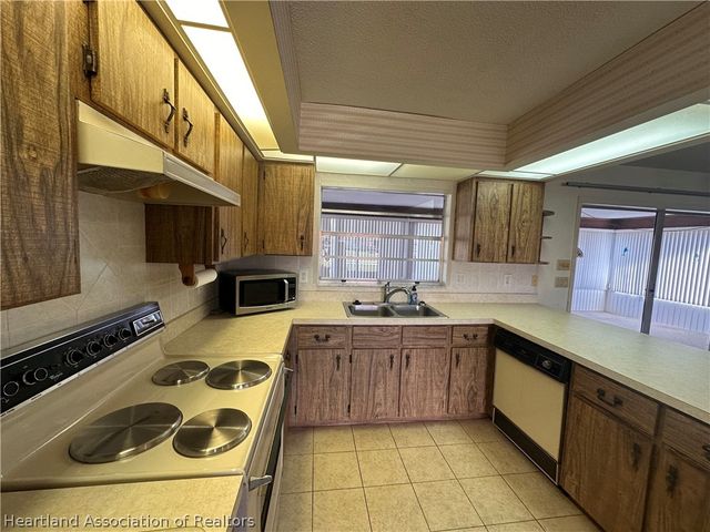 1035 Shamrock Drive, Sebring, FL 33875