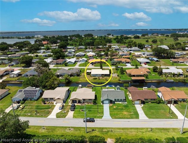 1035 Shamrock Drive, Sebring, FL 33875
