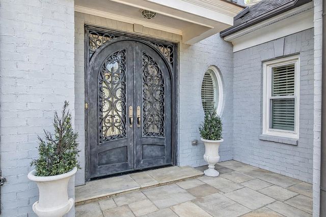 8065 STONEWYCK RD, Germantown, TN 38138