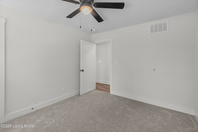 16 Meadowbrook Dr, Frankfort, KY 40601