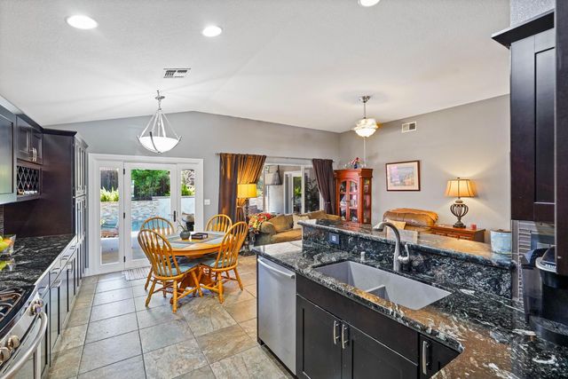 745 Arabesque Cir, Roseville, CA 95678