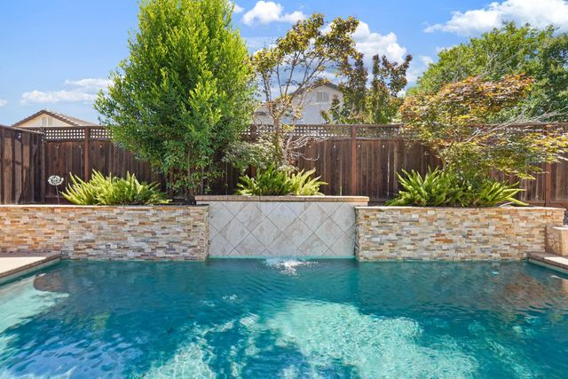 745 Arabesque Cir, Roseville, CA 95678