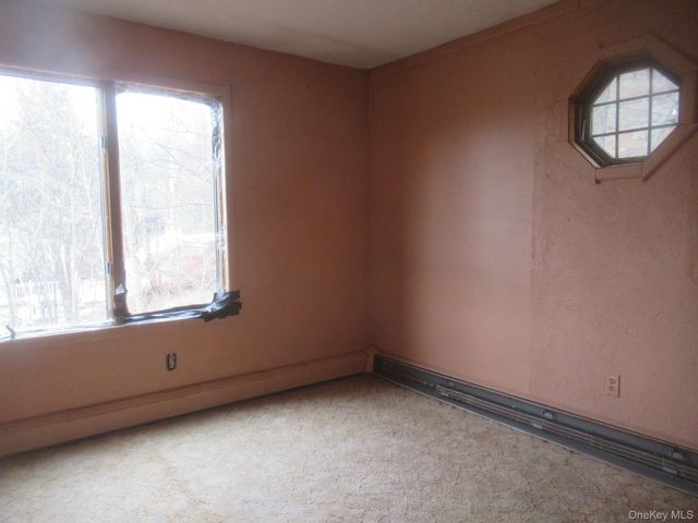 70 Deer Trail N, Greenwood Lake, NY 10925