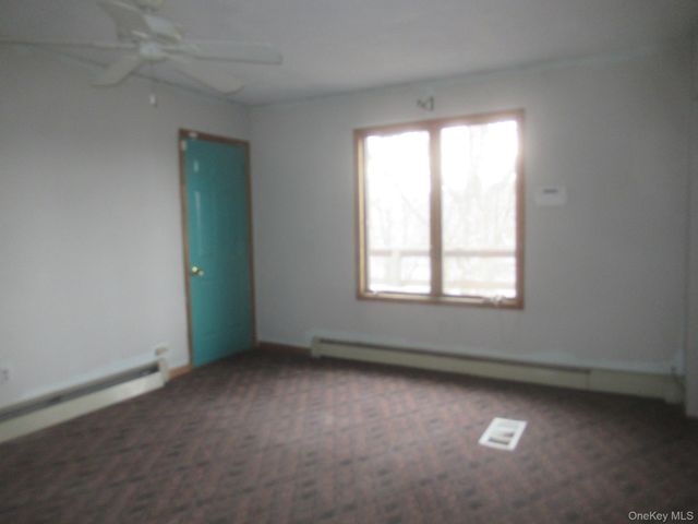 70 Deer Trail N, Greenwood Lake, NY 10925