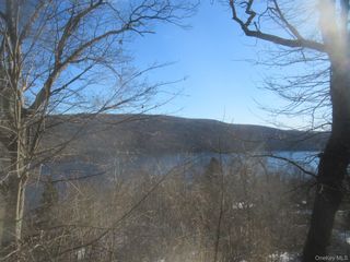 70 Deer Trail N, Greenwood Lake, NY 10925