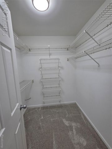 6680 Ridgefield Circle Circle 104, West Bloomfield Charter Township, MI 48322