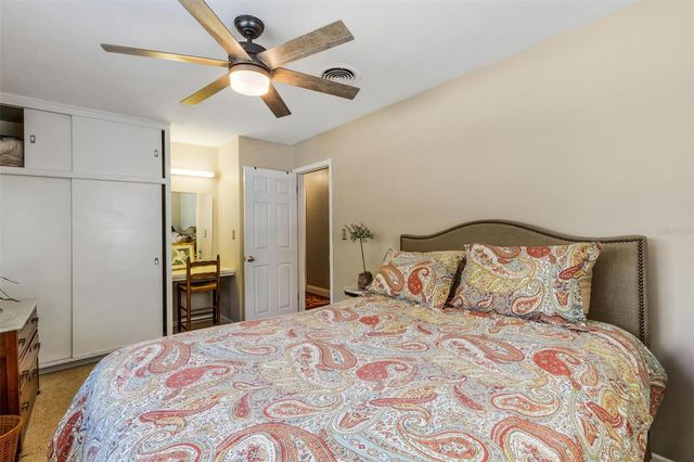 2722 COLLINS AVENUE, Lakeland, FL 33803