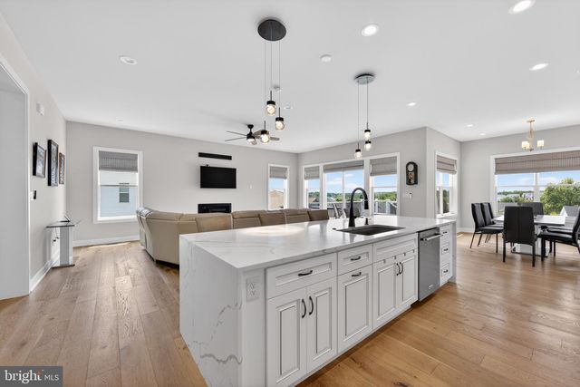430 MUSTANG RD, Downingtown, PA 19335