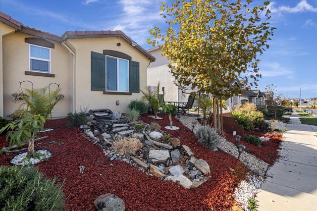 2051 Rosewood Drive, Hollister, CA 95023
