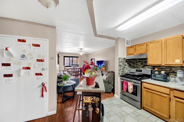 721 Thieriot Avenue, Bronx, NY 10473