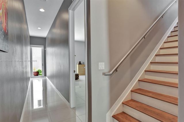 3218 NE 16th St 3218, Pompano Beach, FL 33062